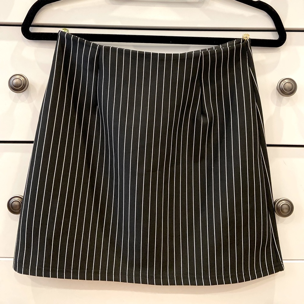 Lush mini skirt with black and white stripes